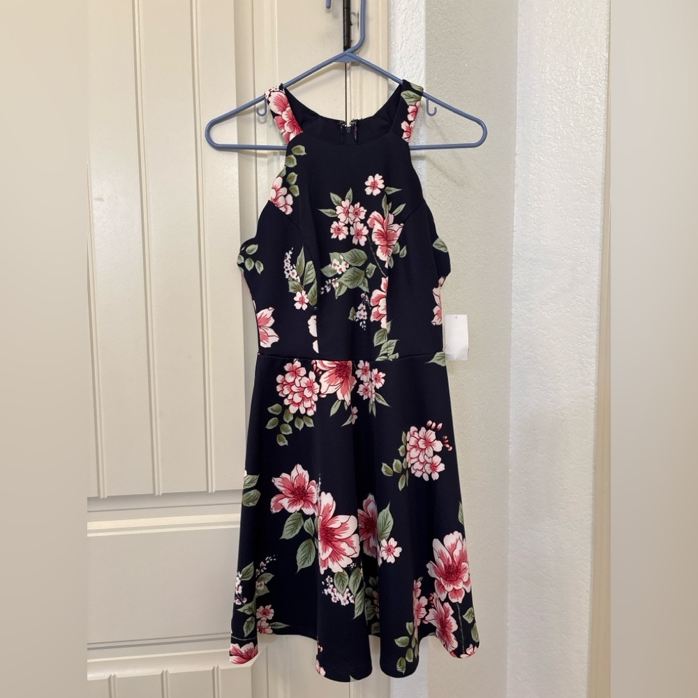 Trixxi Dress Medium NWT Floral Fit Flare Navy Pink‎ Sleeveless Party Cocktail